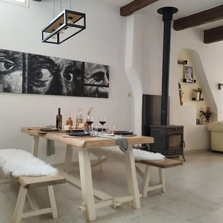 Vakantiehuis Maison Spacieuse Et Calme, Centre Ville, Ideal Famille *